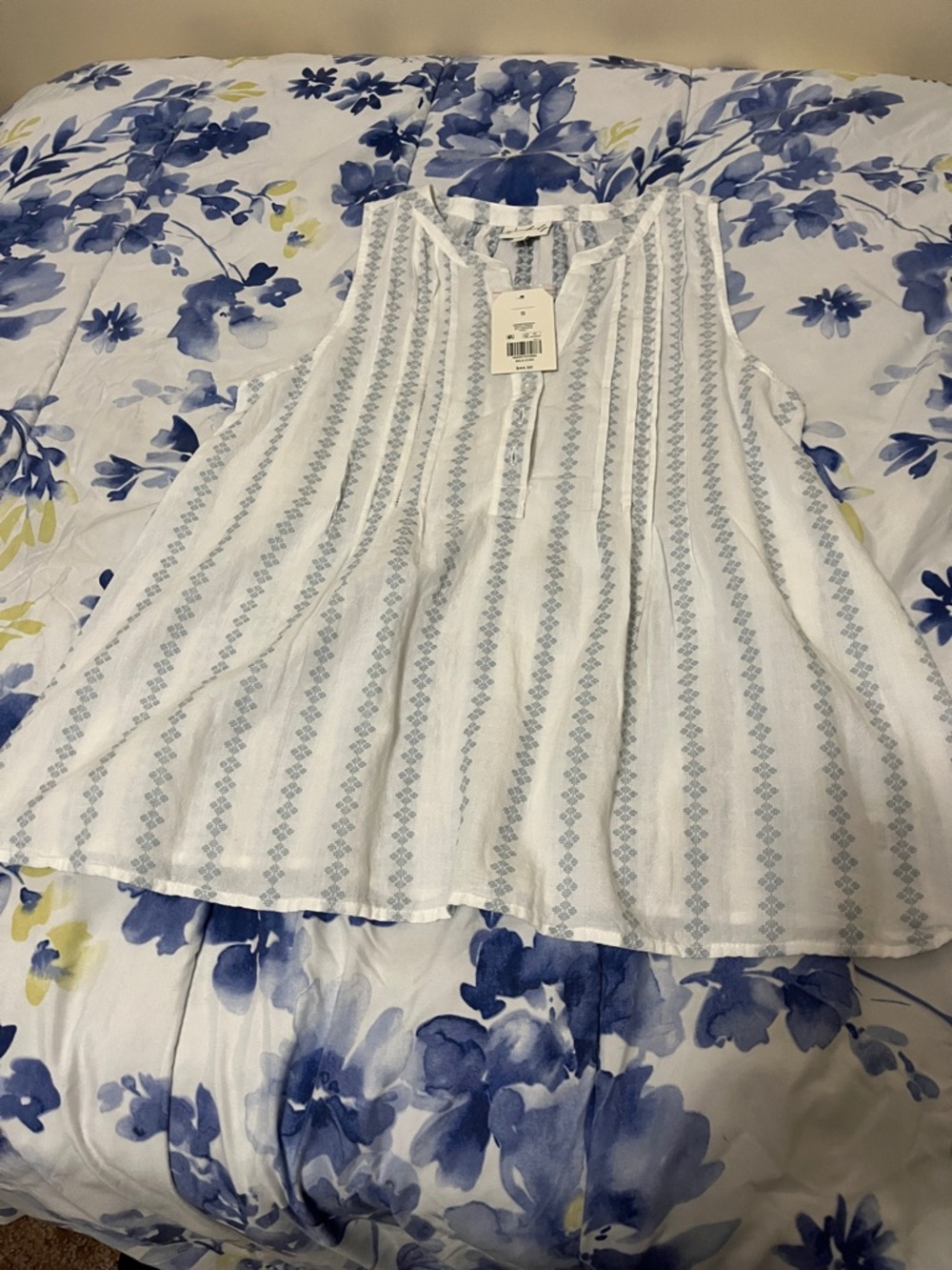 Wonderly White Sleeveless Tank with Pale Blue Stripe Embroidery